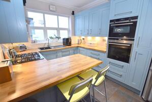 Picture #7 of Property #1662055131 in Sterte Road, Poole BH15 2AB