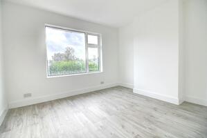 Picture #14 of Property #1662849141 in Hennings Park Road, Poole BH15 3QU