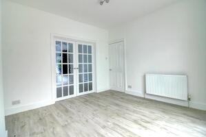 Picture #6 of Property #1662849141 in Hennings Park Road, Poole BH15 3QU