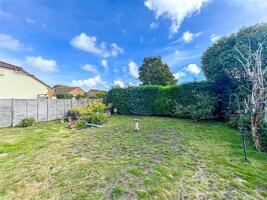 Picture #9 of Property #166286368 in The Grove, Christchurch BH23 2EZ