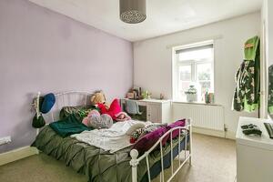 Picture #10 of Property #1664111541 in Parley Road, BOURNEMOUTH BH9 3BB