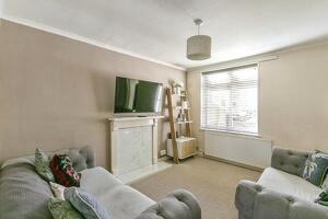 Picture #5 of Property #1664111541 in Parley Road, BOURNEMOUTH BH9 3BB