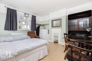 Picture #19 of Property #1664923641 in Harewood Avenue, Bournemouth BH7 6NJ