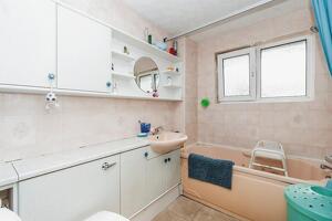 Picture #10 of Property #1674817041 in Blackwater Mews, Totton, SOUTHAMPTON SO40 2GL