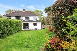 Picture #1 of Property #168075868 in Broadmoor Road, Corfe Mullen, Wimborne BH21 3RA