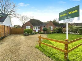 Picture #0 of Property #1682929341 in Park Drive, Verwood BH31 7PE
