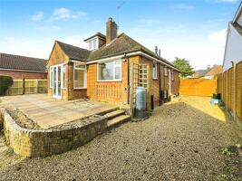 Picture #6 of Property #1682929341 in Park Drive, Verwood BH31 7PE