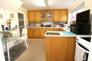 Picture #5 of Property #1683242541 in Talbot Road, Bournemouth BH9 2JE