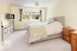 Picture #15 of Property #1684351641 in Grosvenor Close, Ashley Heath, Ringwood BH24 2HG