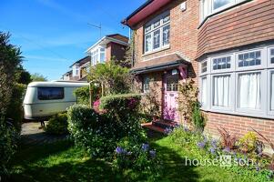 Picture #0 of Property #1688910741 in Hillcrest Road, Bournemouth BH9 3HX