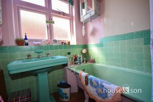 Picture #12 of Property #1688910741 in Hillcrest Road, Bournemouth BH9 3HX