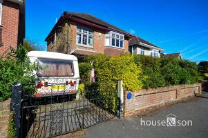 Picture #22 of Property #1688910741 in Hillcrest Road, Bournemouth BH9 3HX
