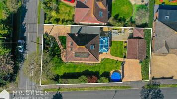 Picture #3 of Property #1689642741 in Cross Ways, Christchurch BH23 2PH