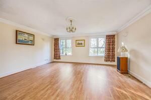 Picture #6 of Property #1692224541 in 16 Tower Road, Poole BH13 6HZ