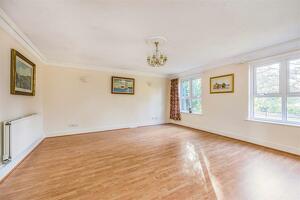 Picture #7 of Property #1692224541 in 16 Tower Road, Poole BH13 6HZ
