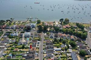 Picture #0 of Property #1695168531 in Lulworth Crescent, Hamworthy, Poole BH15 4DL
