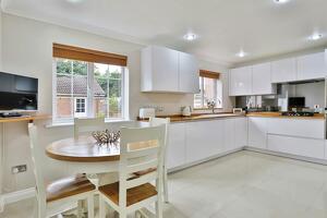 Picture #8 of Property #1699194741 in Stony Lane, Burton, CHRISTCHURCH BH23 7LB