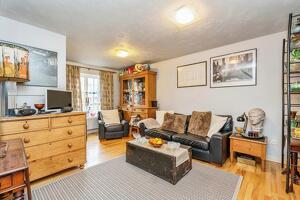 Picture #1 of Property #1699427541 in Admiralty Way, Marchwood, Southampton SO40 4AG