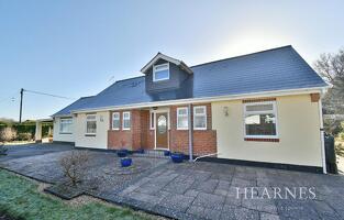 Picture #0 of Property #1701673131 in Stanfield Road, Ferndown BH22 9PA