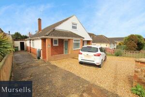 Picture #0 of Property #1703392641 in Almer Road, Poole BH15 4JR
