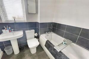 Picture #8 of Property #1708987641 in Bournemouth BH8 0FA