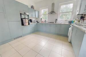 Picture #2 of Property #1709861541 in Hmo, 34 Wimborne Road, Bournemouth BH3 7AD
