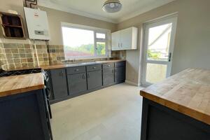Picture #4 of Property #1713102231 in Benlease Way, Swanage BH19 2SZ