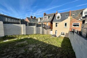 Picture #5 of Property #171484768 in Queens Road, Swanage BH19 2EU