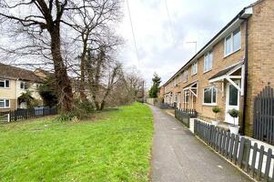 Picture #13 of Property #1714874541 in Woodpecker Close, Verwood BH31 6JY