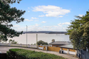 Picture #5 of Property #1719524541 in Sandbanks Road, Evening Hill, Poole BH14 8HZ