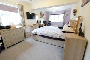 Picture #10 of Property #1720022541 in Frome Close SO40 4SL