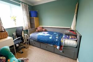 Picture #14 of Property #1720022541 in Frome Close SO40 4SL