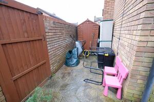 Picture #18 of Property #1720022541 in Frome Close SO40 4SL