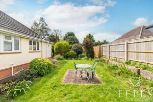 Picture #10 of Property #1722360741 in Meadow Close, Ringwood BH24 1RX