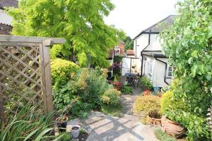 Picture #13 of Property #1724602731 in Stanpit, Christchurch BH23 3LX