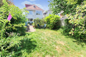 Picture #3 of Property #1726507131 in Portland Road, Bournemouth BH9 1NG
