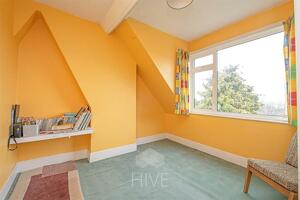 Picture #13 of Property #1728278541 in Queens Road, Swanage BH19 2EQ