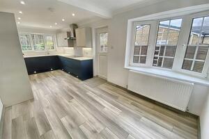 Picture #6 of Property #1730755641 in St Leonards BH24 2QX