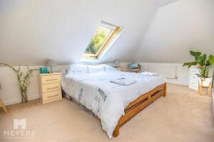 Picture #7 of Property #1735110741 in Parkway Drive, Queens Park BH8 9JW