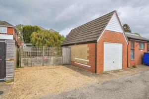 Picture #11 of Property #173637868 in Parkwood Road, Wimborne BH21 1LG