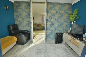 Picture #8 of Property #1740480441 in Central Avenue, Corfe Mullen, BH21 3JE BH21 3JD