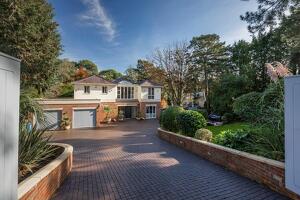 Picture #0 of Property #1743615141 in Canford Cliffs Road, Canford Cliffs, Poole BH13 7AQ