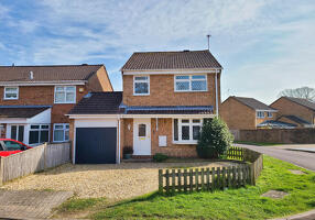 Picture #21 of Property #1746065541 in Dorland Gardens, West Totton SO40 8WR