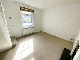 Picture #4 of Property #1748104641 in Beresford Road, Poole BH12 2JP