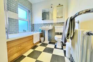 Picture #8 of Property #1749717441 in Cornwall Road, Swanage BH19 1EU