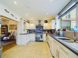 Picture #11 of Property #1750179441 in Ravenscourt Road, Bournemouth BH6 5EF