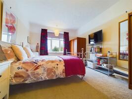 Picture #12 of Property #1750179441 in Ravenscourt Road, Bournemouth BH6 5EF