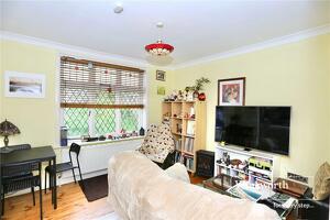 Picture #7 of Property #1750549431 in Exton Road, Bournemouth BH6 5QG