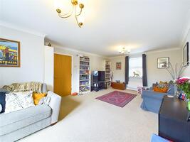 Picture #4 of Property #1752934641 in Haven Close, Christchurch BH23 3RH