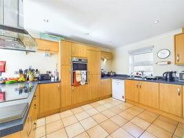 Picture #6 of Property #1752934641 in Haven Close, Christchurch BH23 3RH